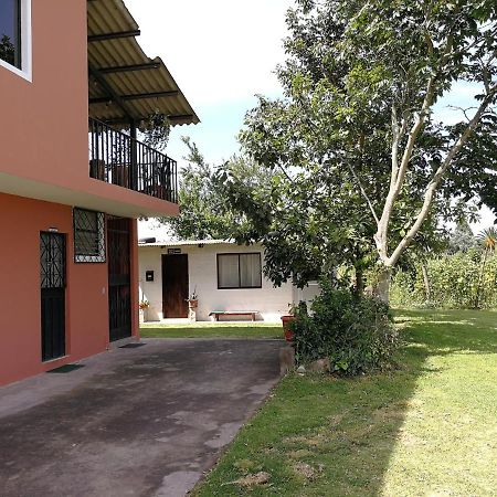 Chapelet Hostal Табабела Экстерьер фото