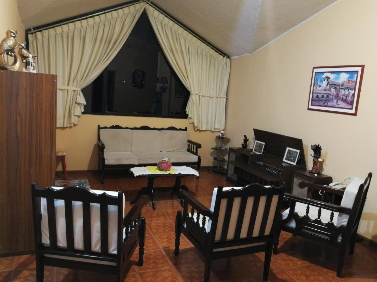 Chapelet Hostal Табабела Экстерьер фото