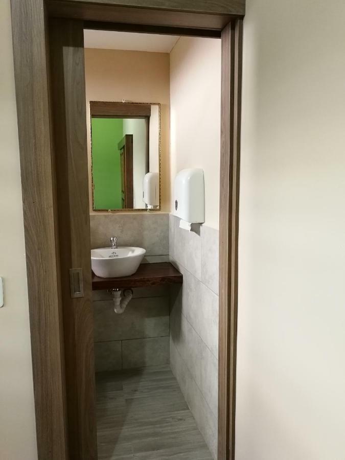 Chapelet Hostal Табабела Экстерьер фото