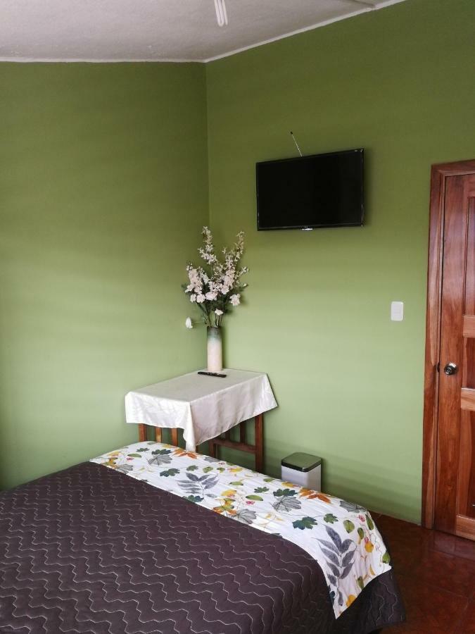 Chapelet Hostal Табабела Экстерьер фото