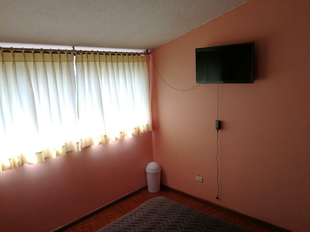 Chapelet Hostal Табабела Экстерьер фото